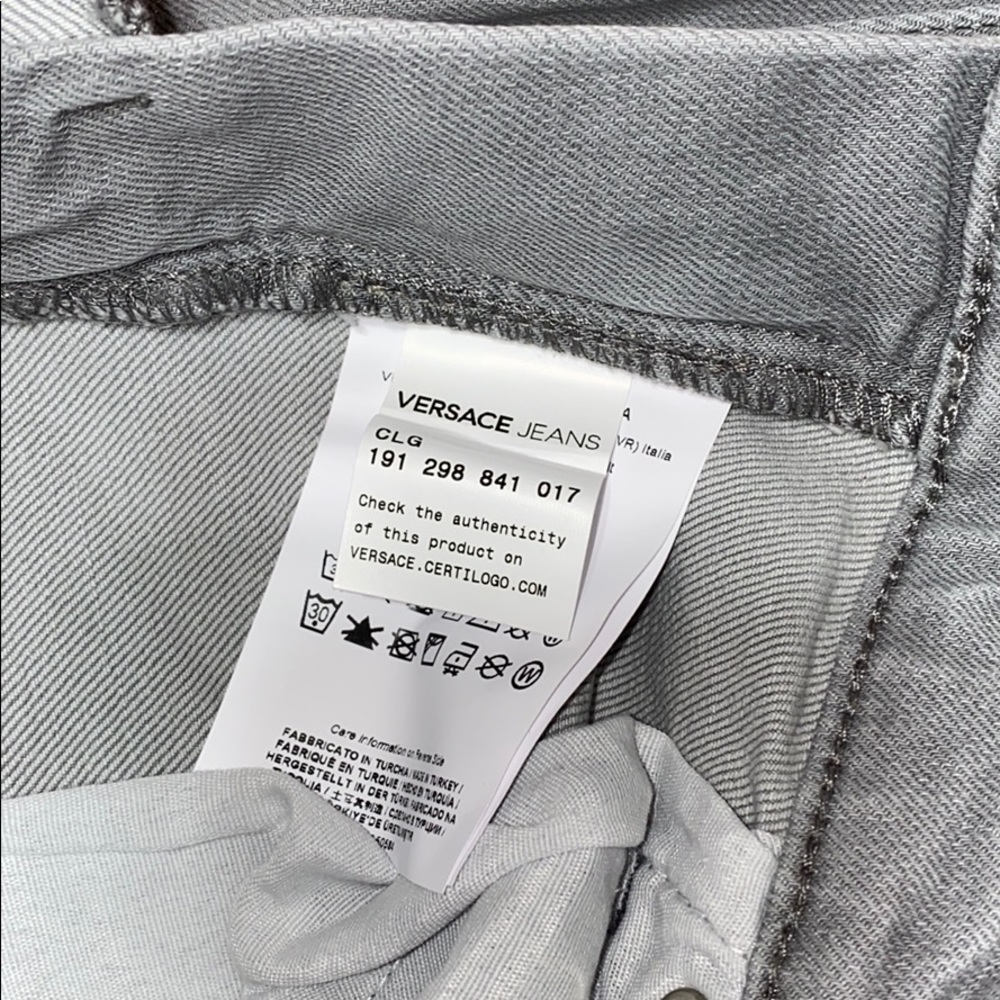 VERSACE JEANS ๐ - Picture 9 of 15